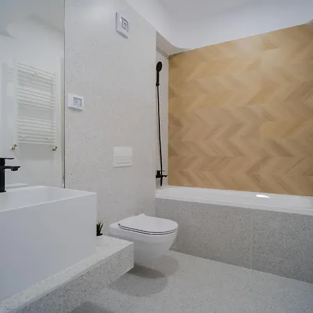 Boulevard Iuliu Maniu Hideaway: Politehnica Studio Bucharest
