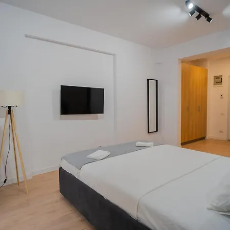 Boulevard Iuliu Maniu Hideaway: Politehnica Studio Apartment