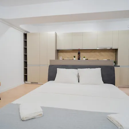 Boulevard Iuliu Maniu Hideaway: Politehnica Studio Apartment *