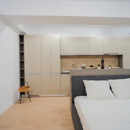 Boulevard Iuliu Maniu Hideaway: Politehnica Studio Apartment
